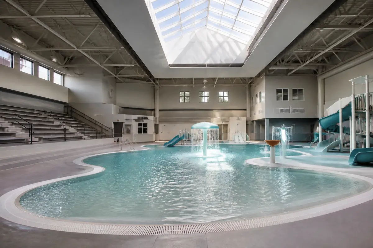 Photo d'illustration : Bassin ludique de natation