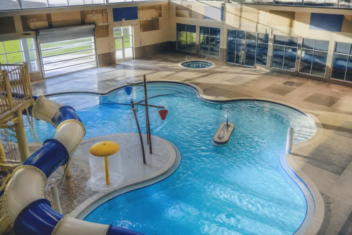Photo d'illustration : Bassin ludique de natation