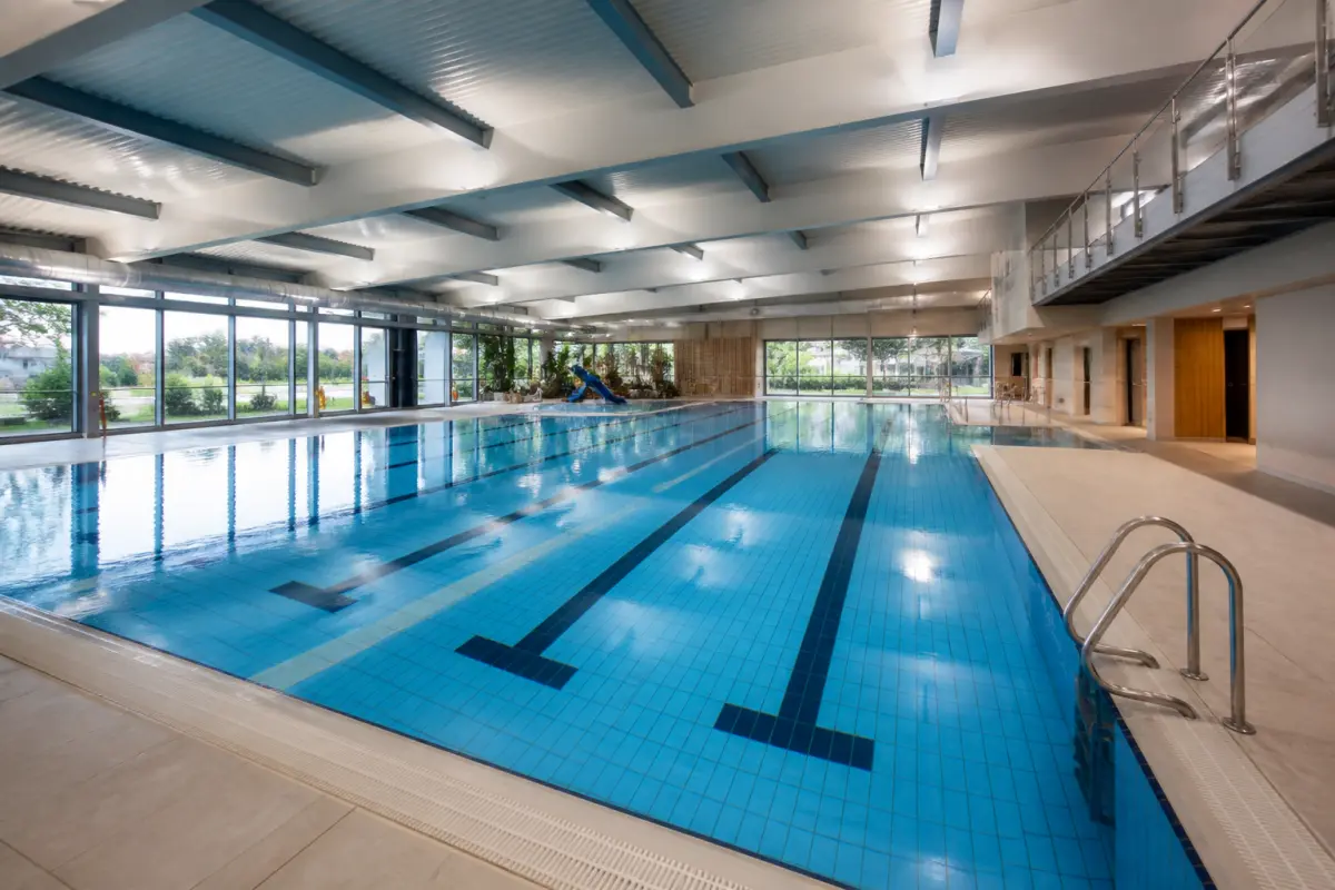 Photo d'illustration : Bassin mixte de natation