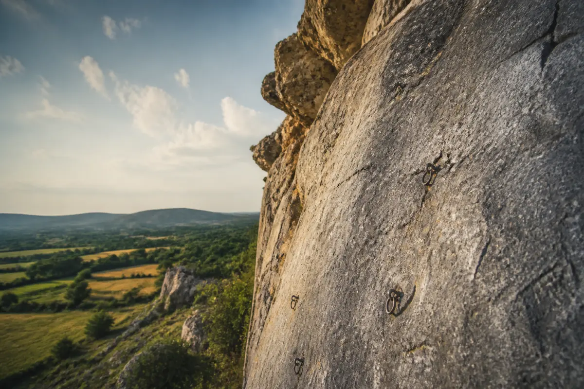 Photo d'illustration : Site d'escalade en falaise