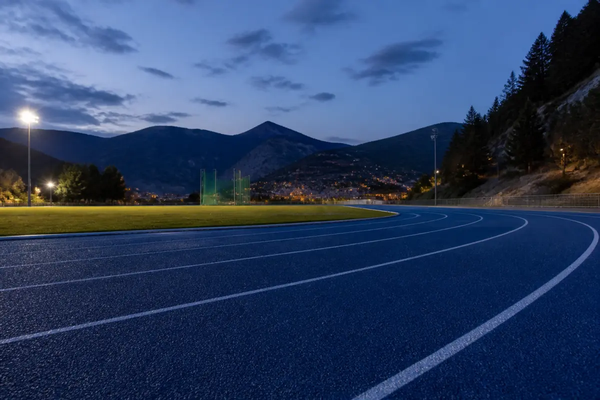 Photo d'illustration : Piste d'athlétisme isolée