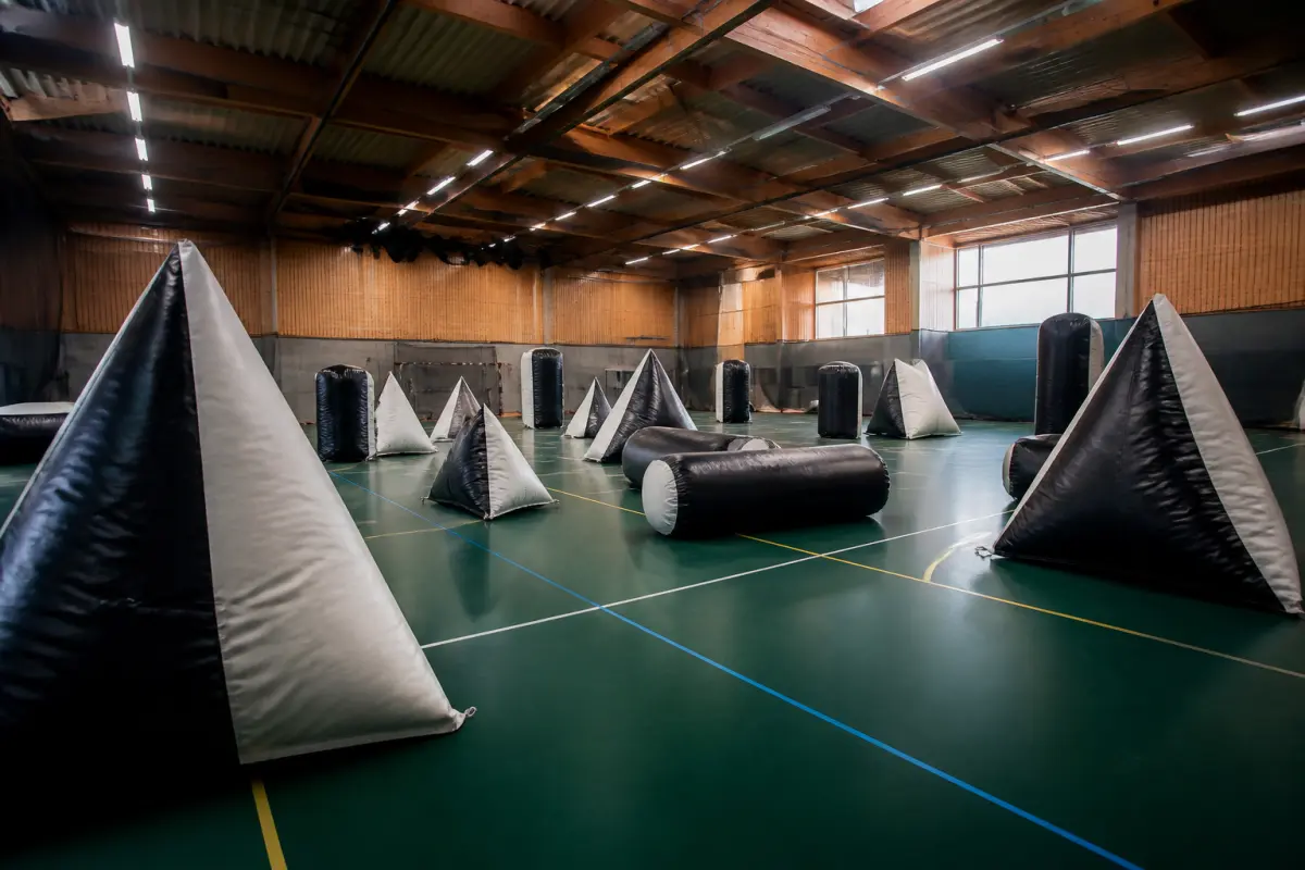 Photo d'illustration : Salle ou terrain de paintball