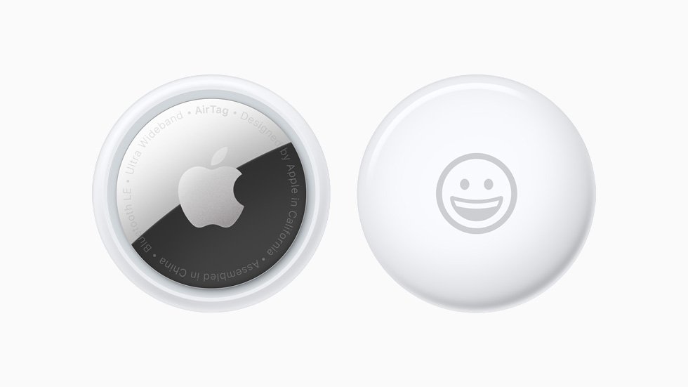 Apple AirTag: ejemplo de etiqueta Bluetooth vinculada a una red comunitaria cifrada.