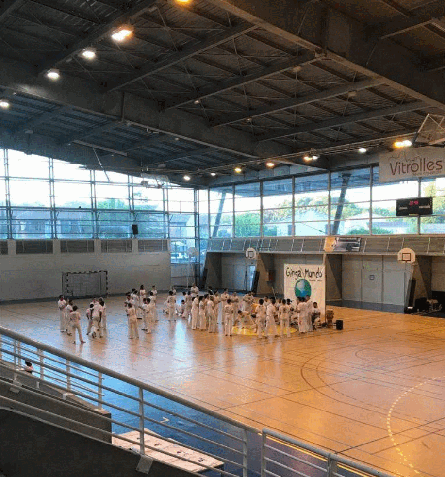 Reunión deportiva en la Sala de Deportes Maurice Piot
