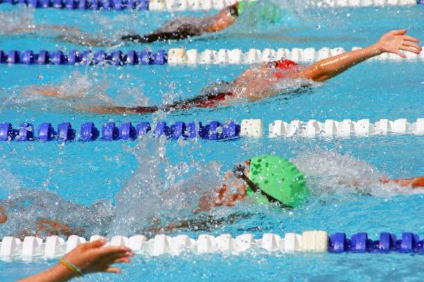 Schwimmbecken Sport Schwimmen Team personalisierbare Badekappe Logo Firmenfarbe