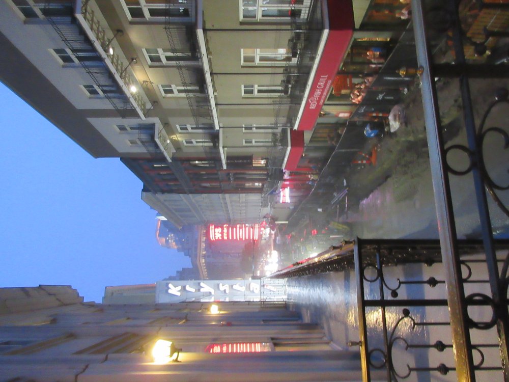 Bourbon Street in de regen, French Quarter