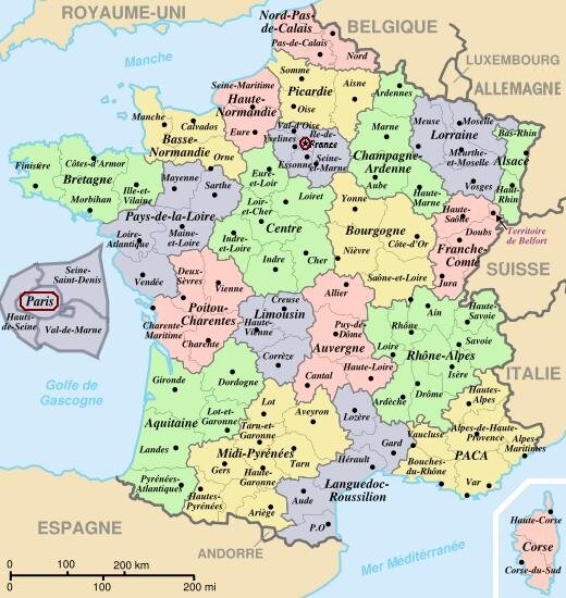 Administrative map of France with departments and regions to locate a city