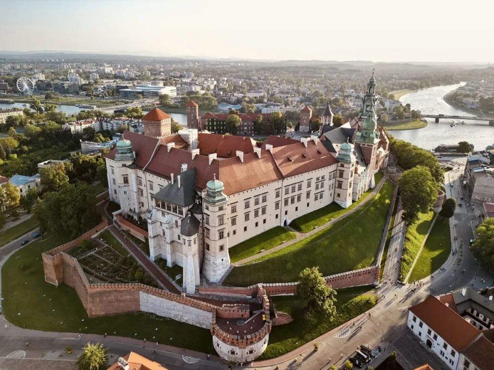 Château du Wawel à Cracovie parmi les monuments célèbres Cracovie et le tourisme culturel Pologne