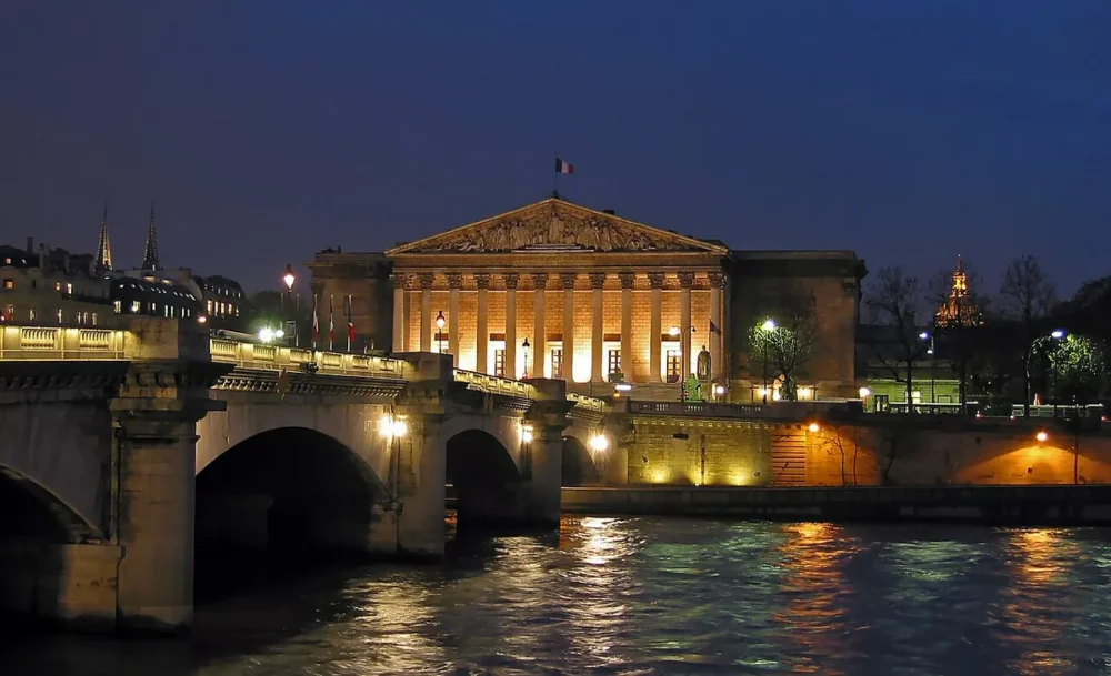 Palais Bourbon et Assemblée nationale à Paris, repère de la carte de France