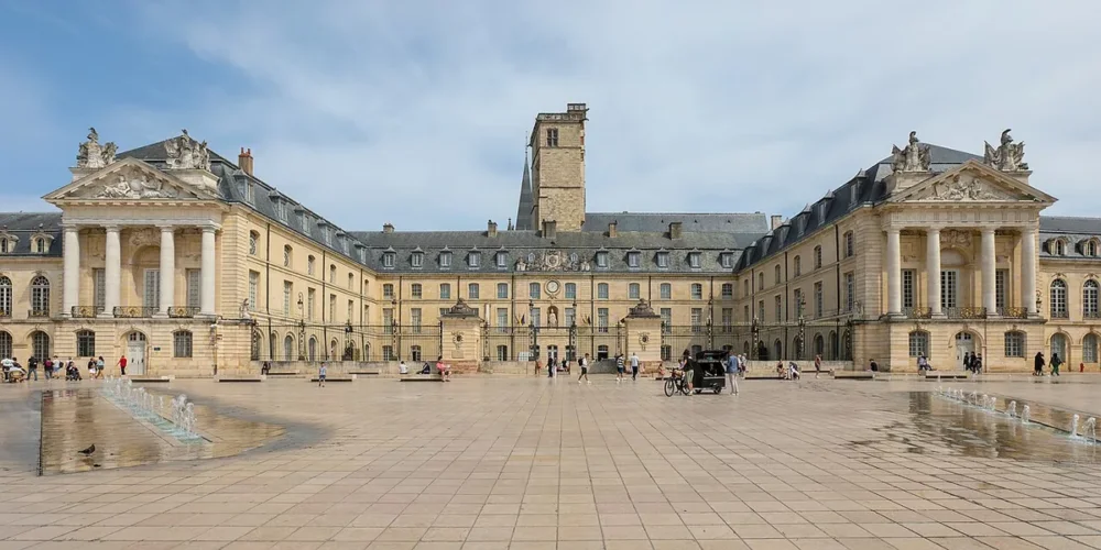 Dijon centre-ville et repère géographique pour une messagerie académique