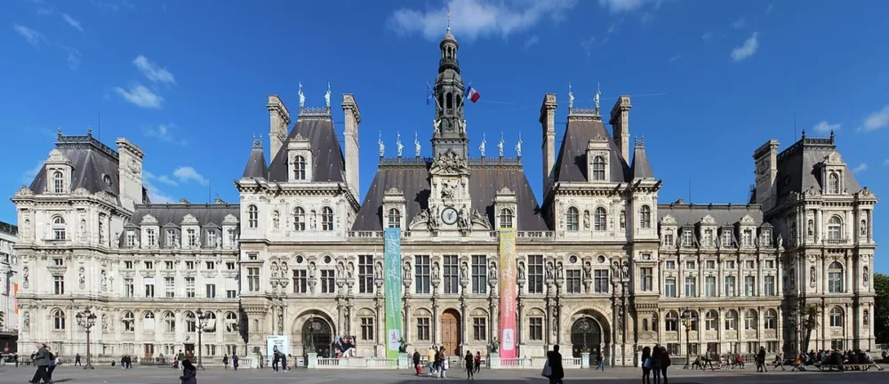 Hôtel de Ville de Paris et administration municipale liée au portail IntraParis