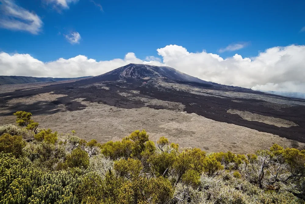 Piton de la Fournaise volcan actif et excursion dans les Hauts de La Réunion